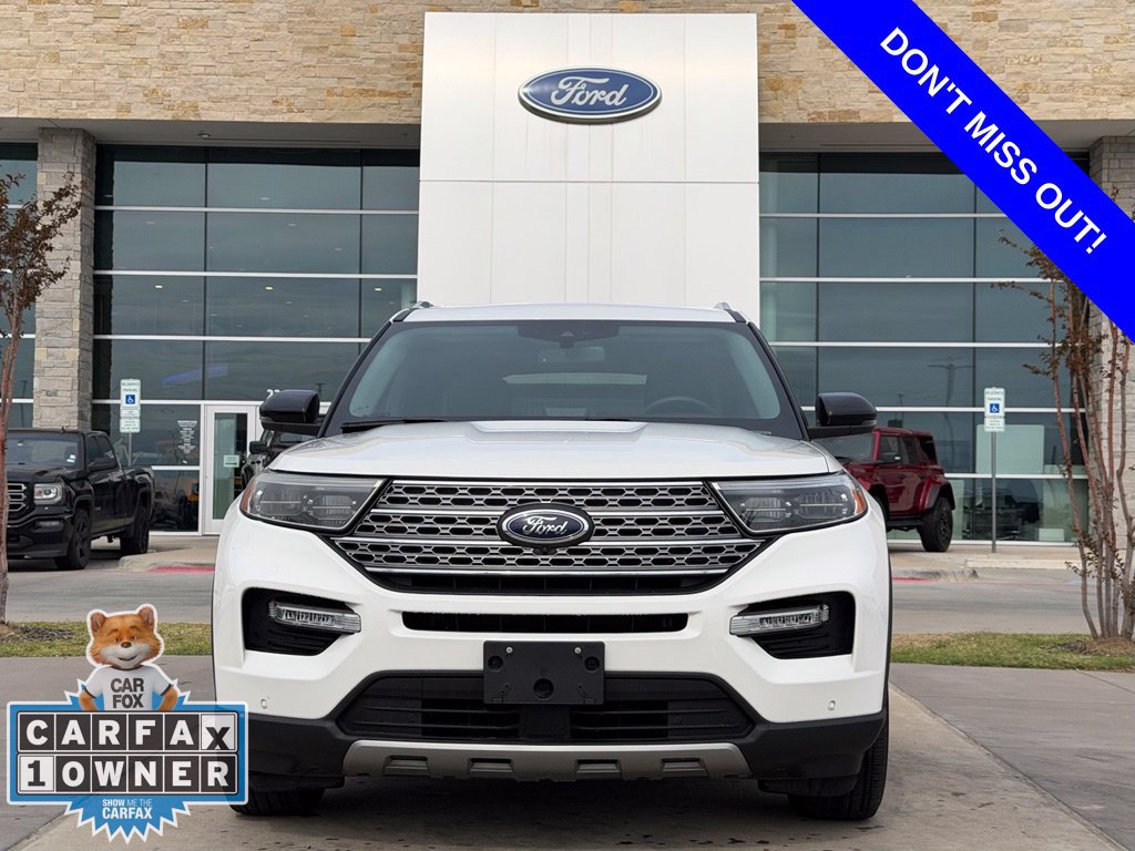 Used 2024 Ford Explorer Limited w/ Limited Technology Package RWD image 2