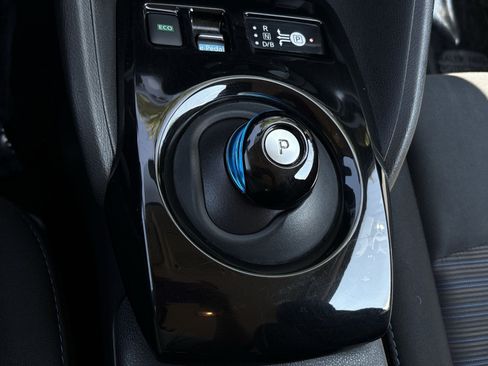 Used 2018 Nissan Leaf SV FWD image 30