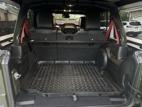 Used 2020 Jeep Wrangler Unlimited Rubicon w/ Quick Order Package 28Y Recon image 12