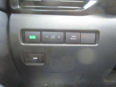 Used 2024 Nissan Sentra SV w/ All-Weather Package image 37