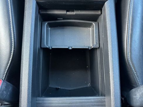 Used 2016 Honda Pilot Touring image 29