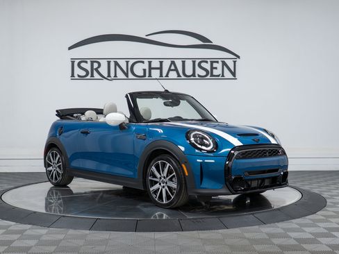 Used 2024 MINI Cooper S image 3