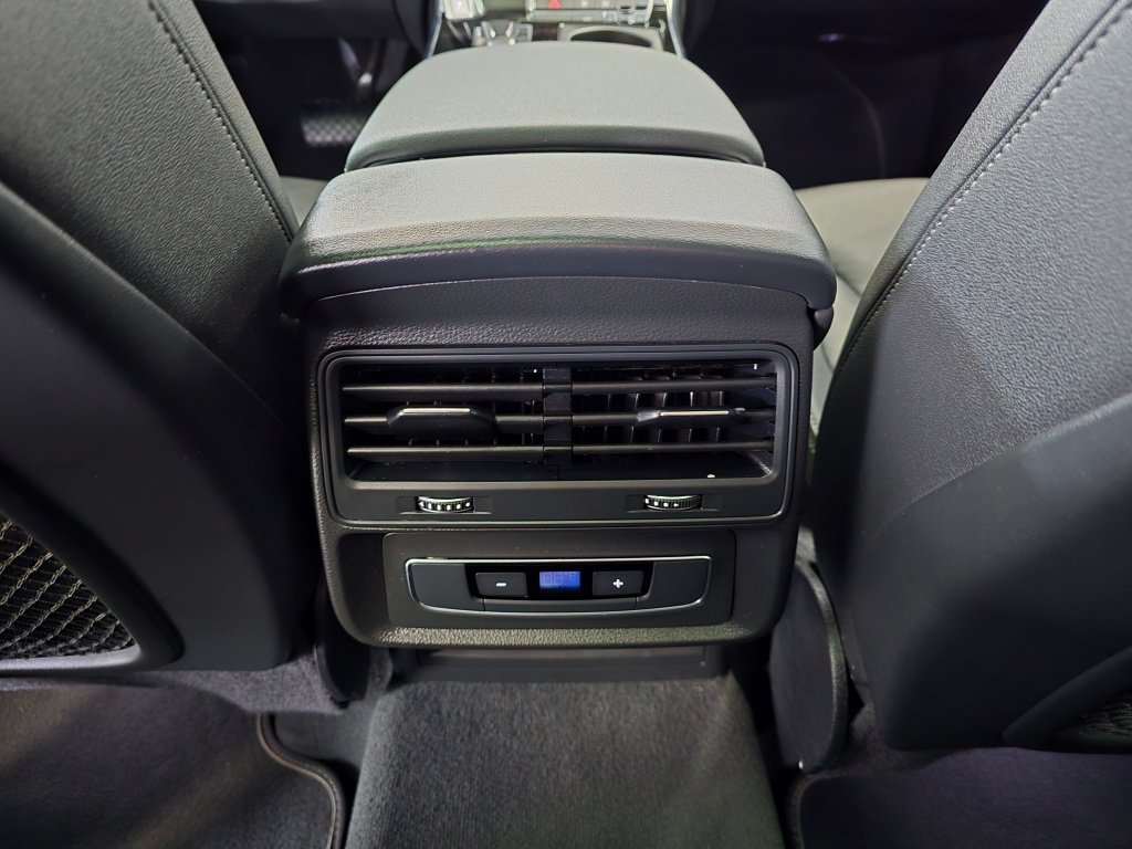 Used 2025 Audi Q7 3.0T Premium Plus AWD/4WD image 38