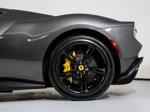 Used 2023 Ferrari 296 GTS RWD image 13