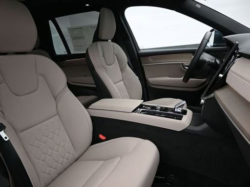 New 2026 Volvo XC90 B6 Plus AWD/4WD image 36