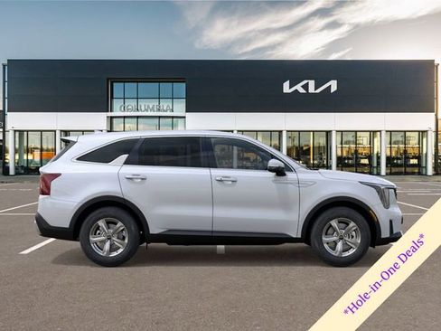 New 2026 Kia Sorento LX image 7