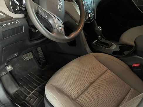 Used 2018 Hyundai Santa Fe Sport image 19