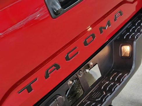 Used 2023 Toyota Tacoma SR AWD/4WD image 25