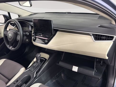Used 2024 Toyota Corolla LE image 16