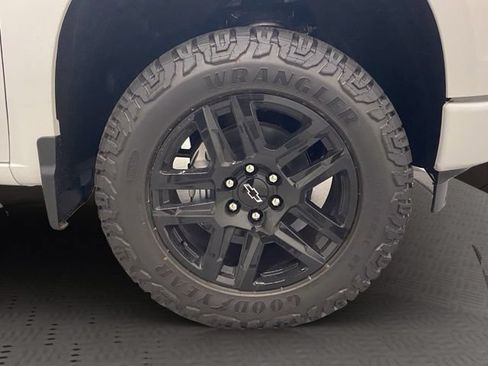 New 2026 Chevrolet Silverado 1500 Custom w/ Turbomax Blackout Package AWD/4WD image 11