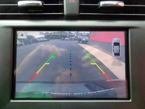 Used 2017 Ford Fusion SE w/ Equipment Group 201A FWD image 11