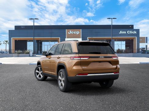 New 2026 Jeep Grand Cherokee Limited w/ Luxury Tech Group II AWD/4WD image 3