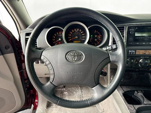 Used 2006 Toyota 4Runner SR5 RWD image 11
