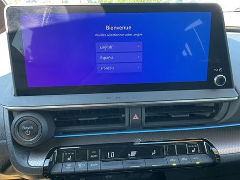 Used 2024 Toyota Prius XLE AWD/4WD image 25