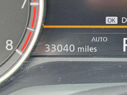 Used 2023 Nissan Rogue SV image 29