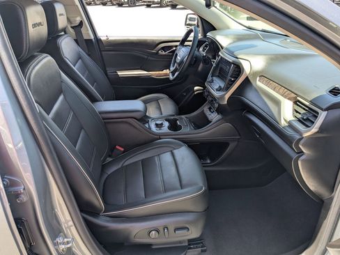 Used 2023 GMC Acadia Denali w/ Denali Ultimate Package AWD/4WD image 32