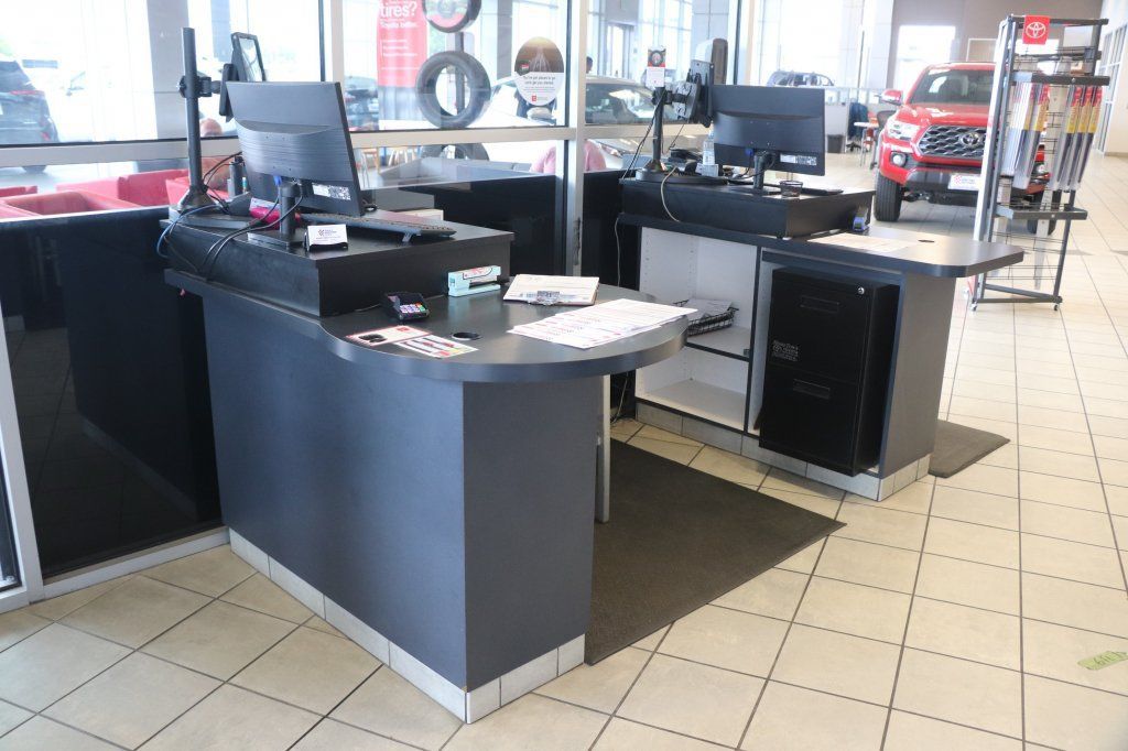 Used 2023 Nissan Frontier SV w/ Technology Package AWD/4WD image 29
