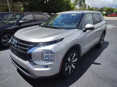 Used 2025 Mitsubishi Outlander SE