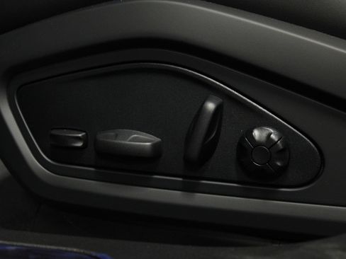 New 2026 Porsche Taycan AWD/4WD image 32