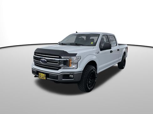 Used 2020 Ford F150 XLT w/ Trailer Tow Package image 9
