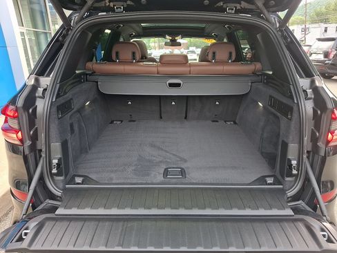 Used 2023 BMW X5 xDrive40i w/ M Sport Package AWD/4WD image 29