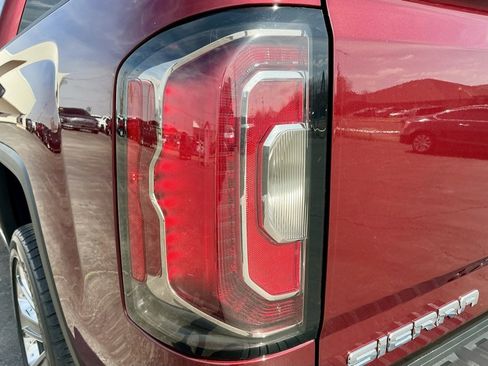 Used 2017 GMC Sierra 1500 Denali w/ Denali Ultimate Package image 17