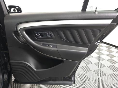 Used 2019 Ford Taurus SEL image 15