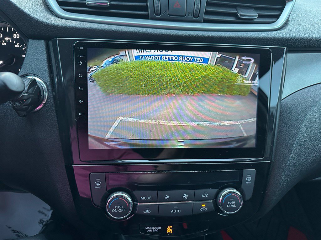 Used 2016 Nissan Rogue SV FWD image 14
