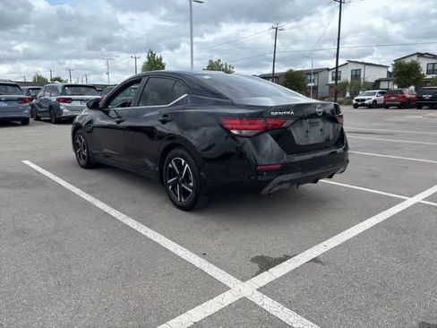 Used 2024 Nissan Sentra SV image 3