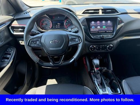 Used 2023 Chevrolet TrailBlazer RS w/ Technology Package FWD image 14