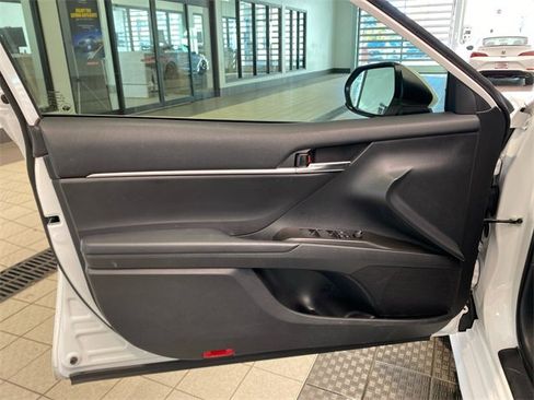 Used 2021 Toyota Camry LE w/ Carpet Mat Package (TMS) image 13