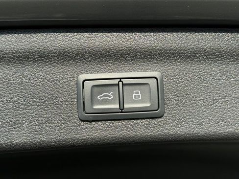 Used 2024 Audi Q3 2.0T Premium AWD/4WD image 10
