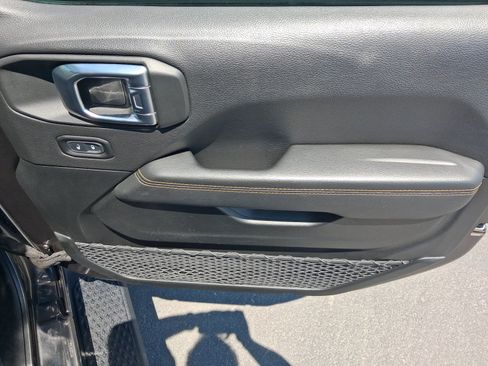 Used 2021 Jeep Gladiator Overland AWD/4WD image 29