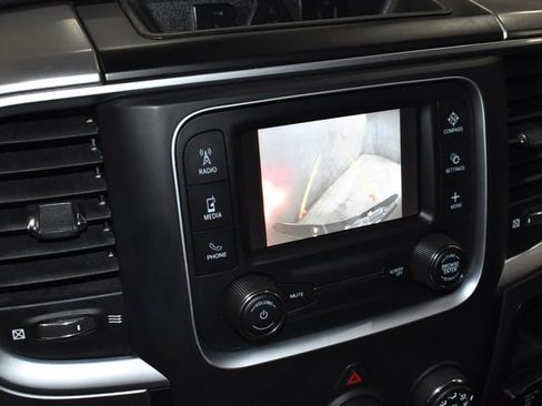 Used 2022 RAM 1500 Classic SLT image 17