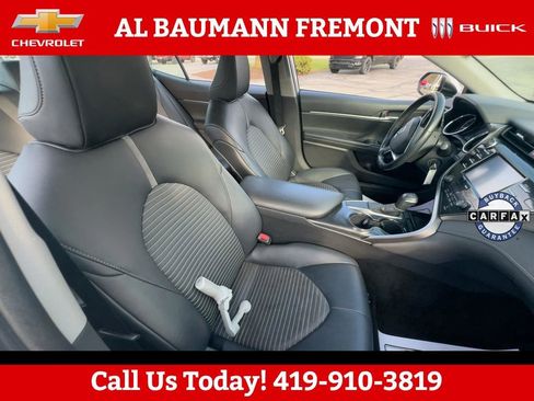 Used 2020 Toyota Camry SE image 15