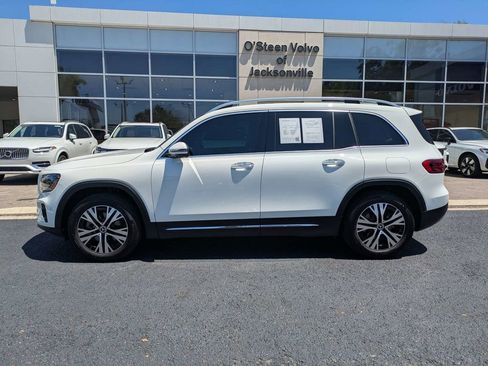 Used 2025 Mercedes-Benz GLB 250 4MATIC image 3