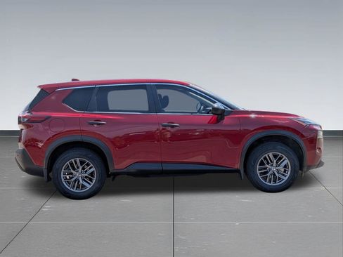 Used 2021 Nissan Rogue S FWD image 6