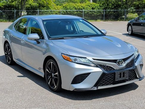 Certified 2019 Toyota Camry XSE FWD image 12