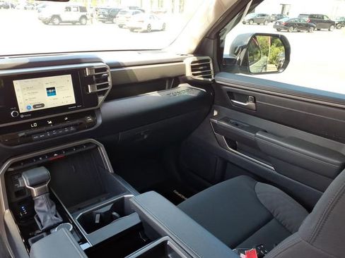 Used 2024 Toyota Tundra SR5 w/ SR5 Convenience Package AWD/4WD image 10