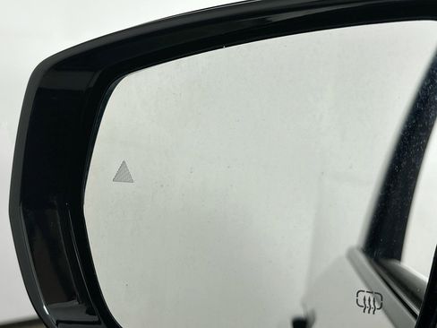 Used 2023 Jeep Grand Cherokee Altitude image 16