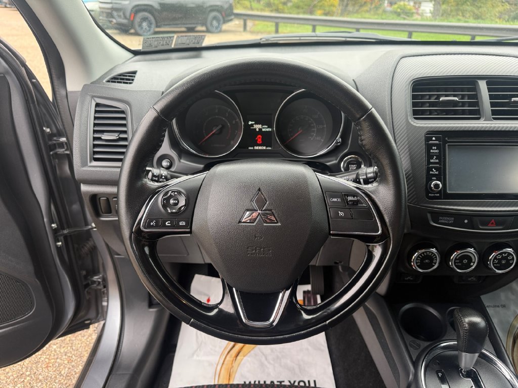 Used 2017 Mitsubishi Outlander Sport SE AWD/4WD image 15