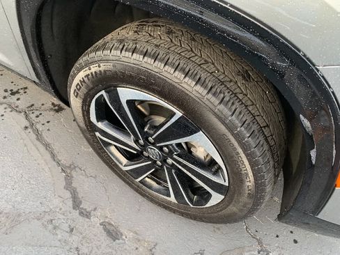 Certified 2025 Buick Enclave Sport Touring w/ LPO, Floor Liner Package AWD/4WD image 9