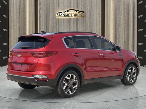 Used 2022 Kia Sportage EX w/ EX Technology Package FWD image 7