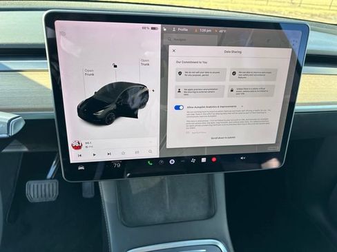 Used 2021 Tesla Model Y Long Range image 25