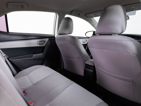 Used 2015 Toyota Corolla LE image 21