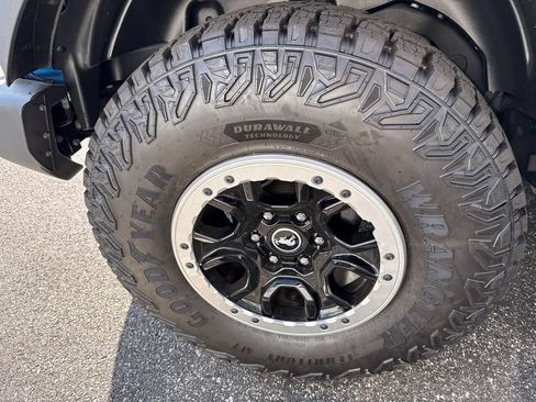 Used 2024 Ford Bronco Outer Banks w/ Sasquatch Package AWD/4WD image 6