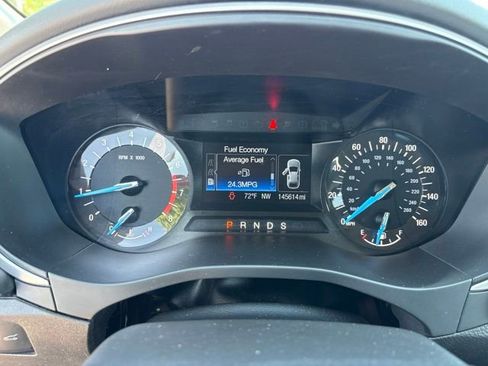 Used 2015 Ford Fusion SE FWD image 15