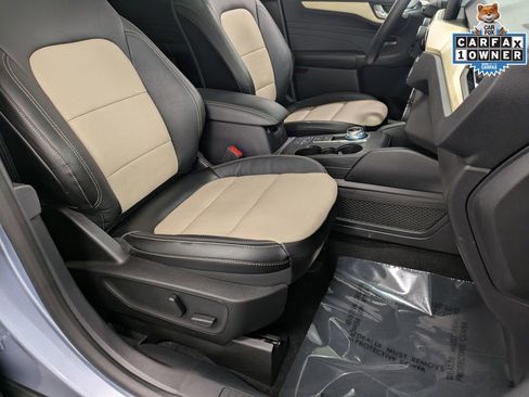 Used 2022 Ford Escape Titanium w/ Titanium Premium Package image 29