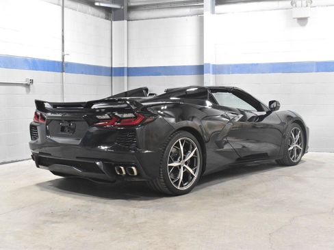 Used 2021 Chevrolet Corvette Stingray Premium Conv w/ Z51 Performance Package RWD image 31