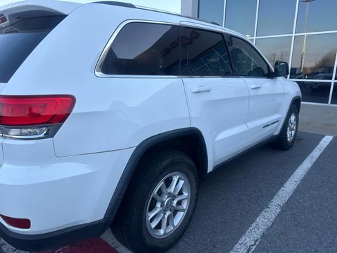 Used 2019 Jeep Grand Cherokee Laredo image 7